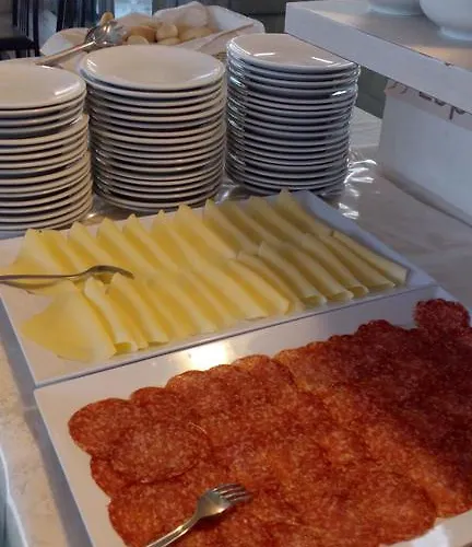 מלון Kent ריצ'יונה