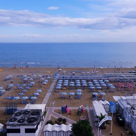 Отель Kent Риччоне