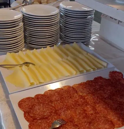 Отель Kent Риччоне